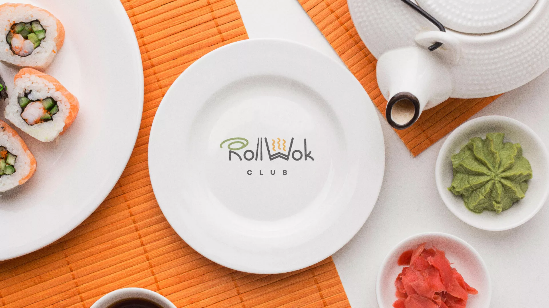 Разработка логотипа и фирменного стиля в Новоржеве для суши-бара «Roll Wok Club» Разработка логотипа и фирменного стиля в Новоржеве для суши-бара «Roll Wok Club»